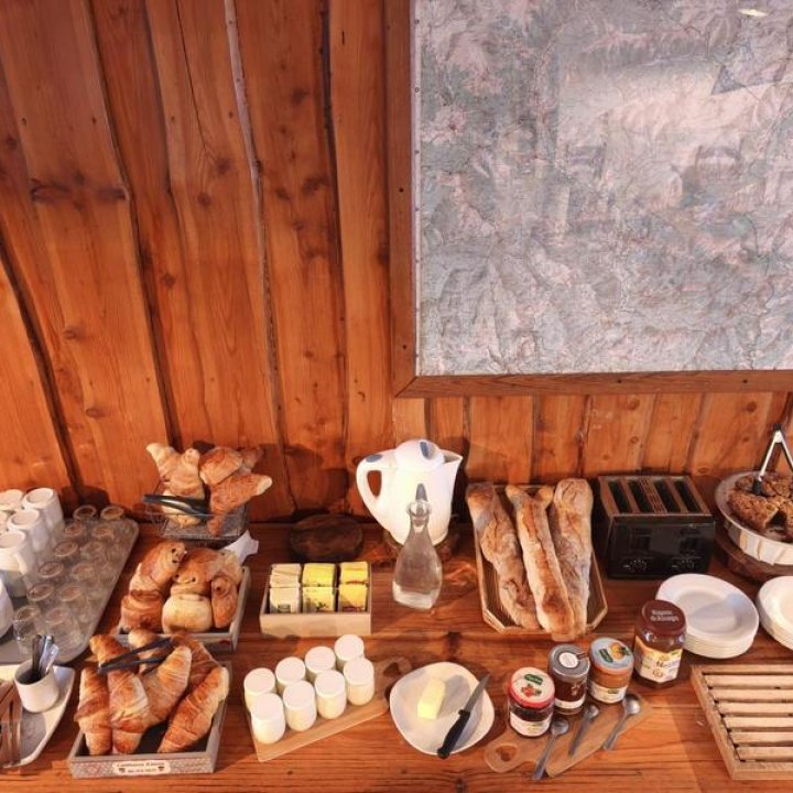 Image - Petit-déjeuner - Gîte Groupe les Marmottes à Valdeblore - St Dalmas-Gîtes de France Alpes-Maritimes
