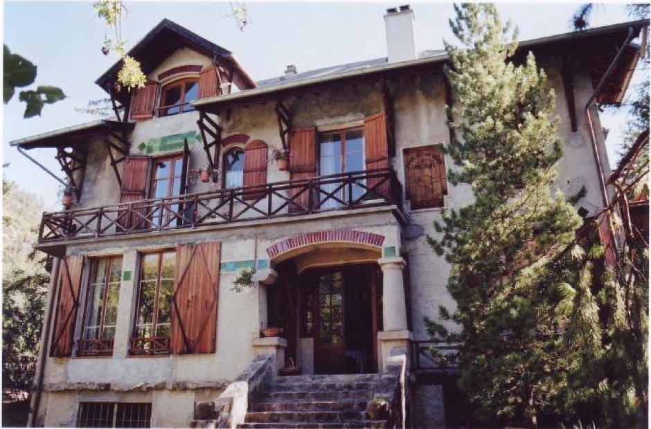 La Chumière facade
