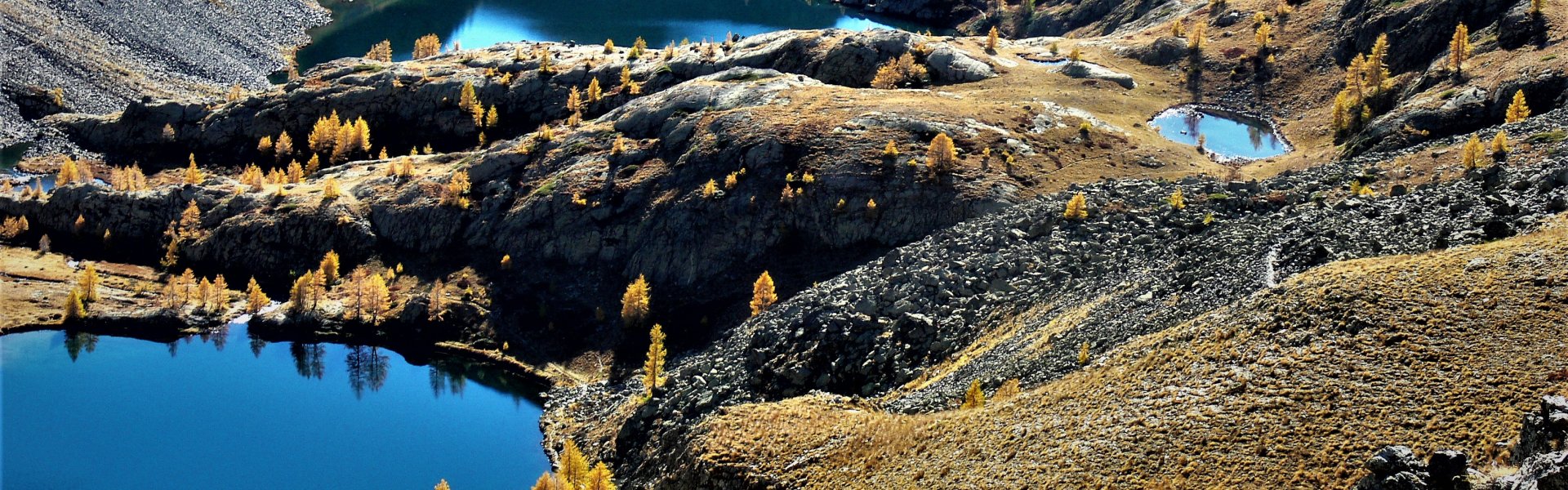 Lacs de Vens en automne 