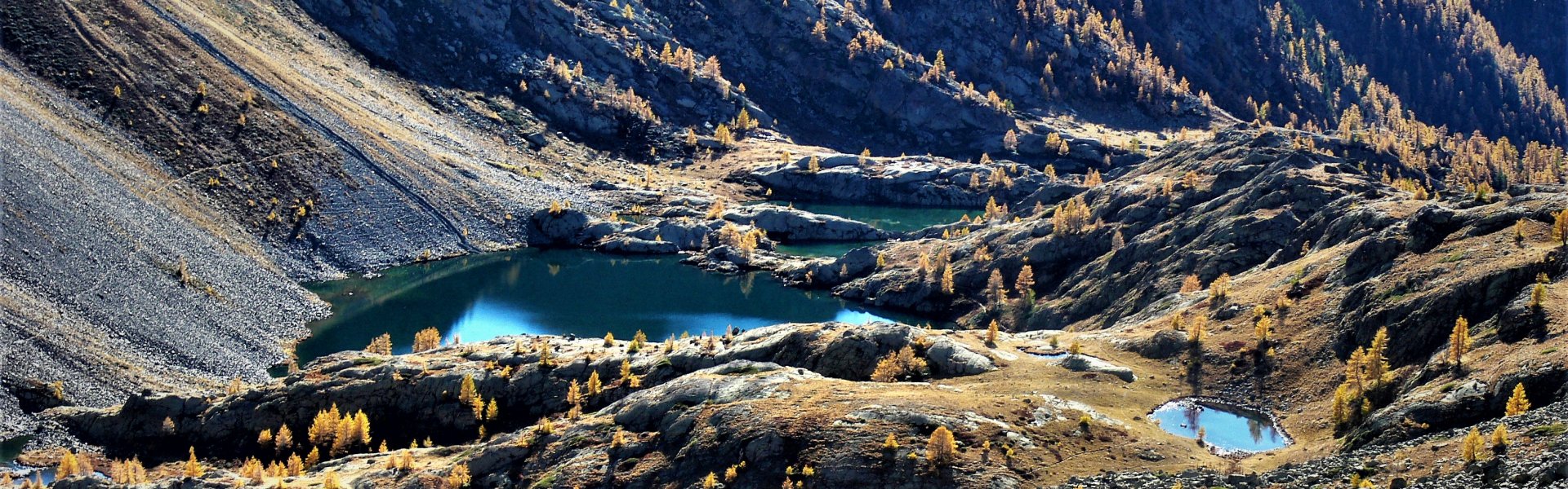 Lacs de Vens en automne 