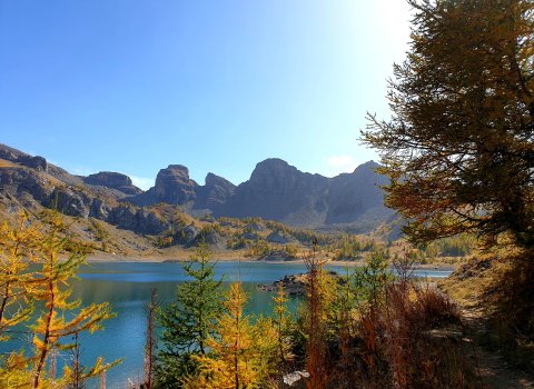 Le lac d'Allos dans le Parc du Mercantour