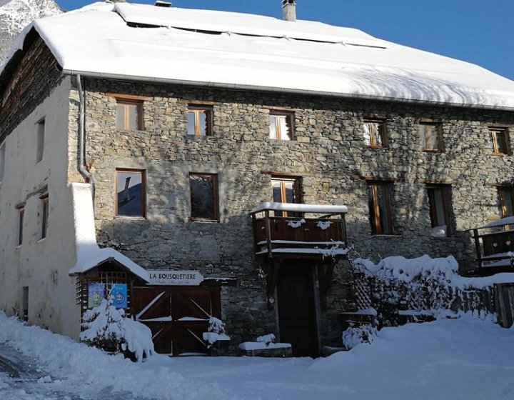 La Bousquetière - Chambre d'hôtes à Jausiers - La Bousquetière