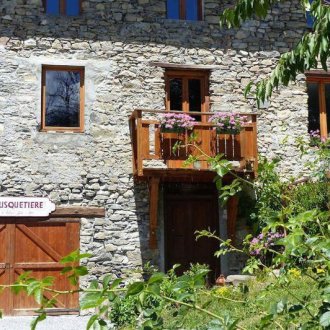 La Bousquetière - Chambre d'hôtes à Jausiers