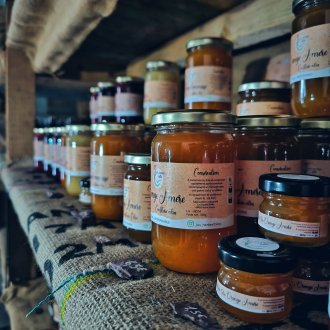 Bocaux des créations culinaires des Herbes Folles