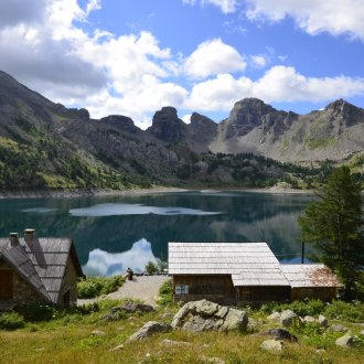 Refuge du lac d'Allos, vallée du Haut-Verdon 