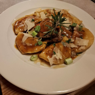 Assiette de ravioles de Fours spécialité Maison