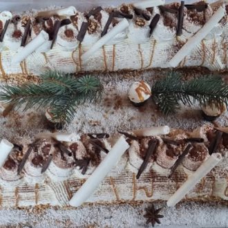Bûche de Noël maison du restaurant gastronomique de l'Auberge du Bachelard 
