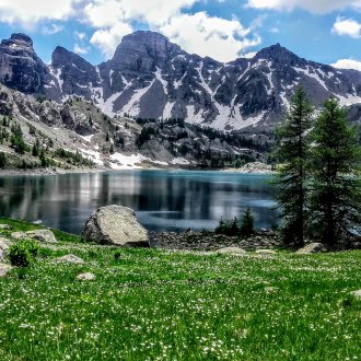 Lac d'Allos au printemps