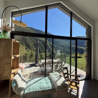 Maison Gaïa avec vue sur la nature du Mercantour