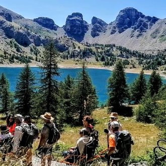 Sortie pour personnes à mobilité réduite au lac d'Allos 